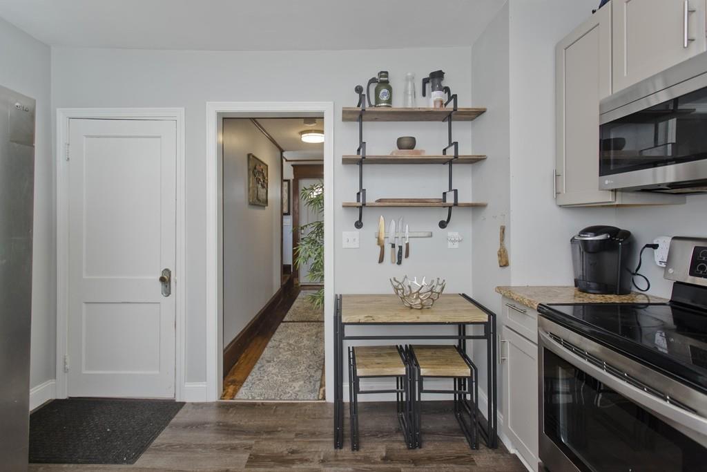 67 Silver Street West Springfield, MA 01089 - Photo 9 of 42 Gallery Image 9