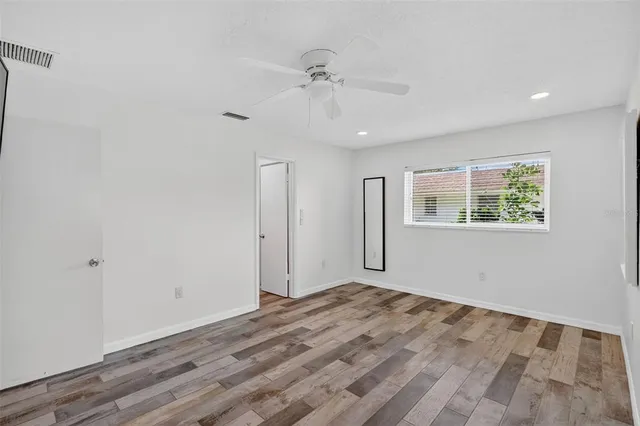 $1,049,900 | 1884 Southpointe Drive, Sarasota, FL 34231