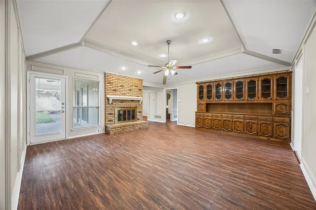a view of livingroom with furniture and wooden floor