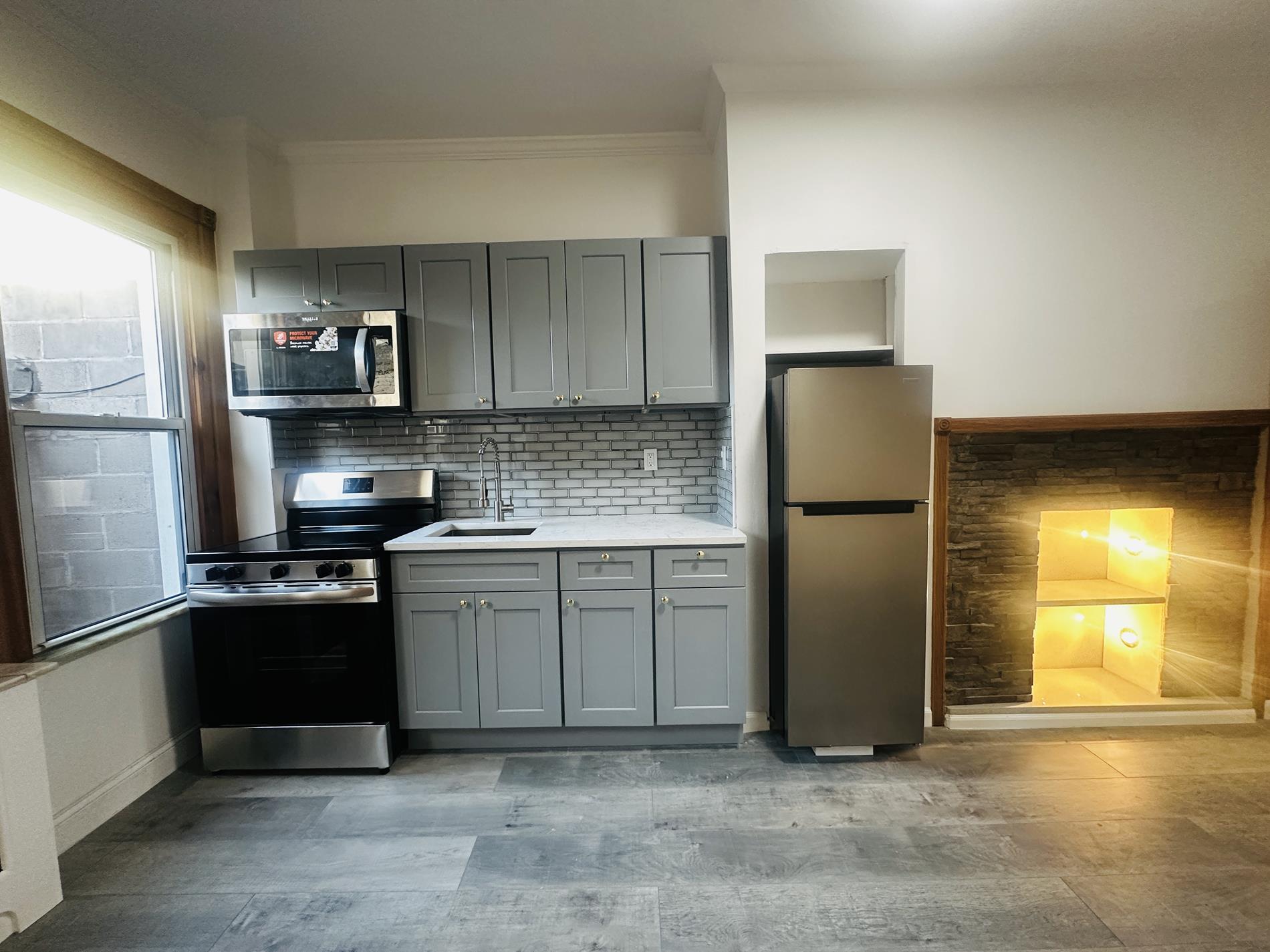 382 Troutman Street, Unit 1L Brooklyn, NY 11237 - Photo 3 of 7