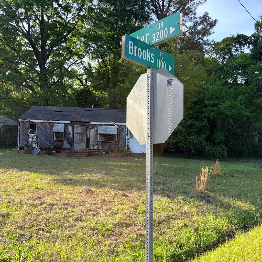 3135 Baker Circle Columbus, GA 31903 - Photo 3 of 7 a view of a house with pool yard and sitting area