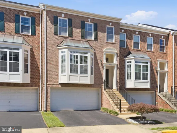 $869,000 | 8656 Royal Worcester Lane, Fairfax, VA 22031
