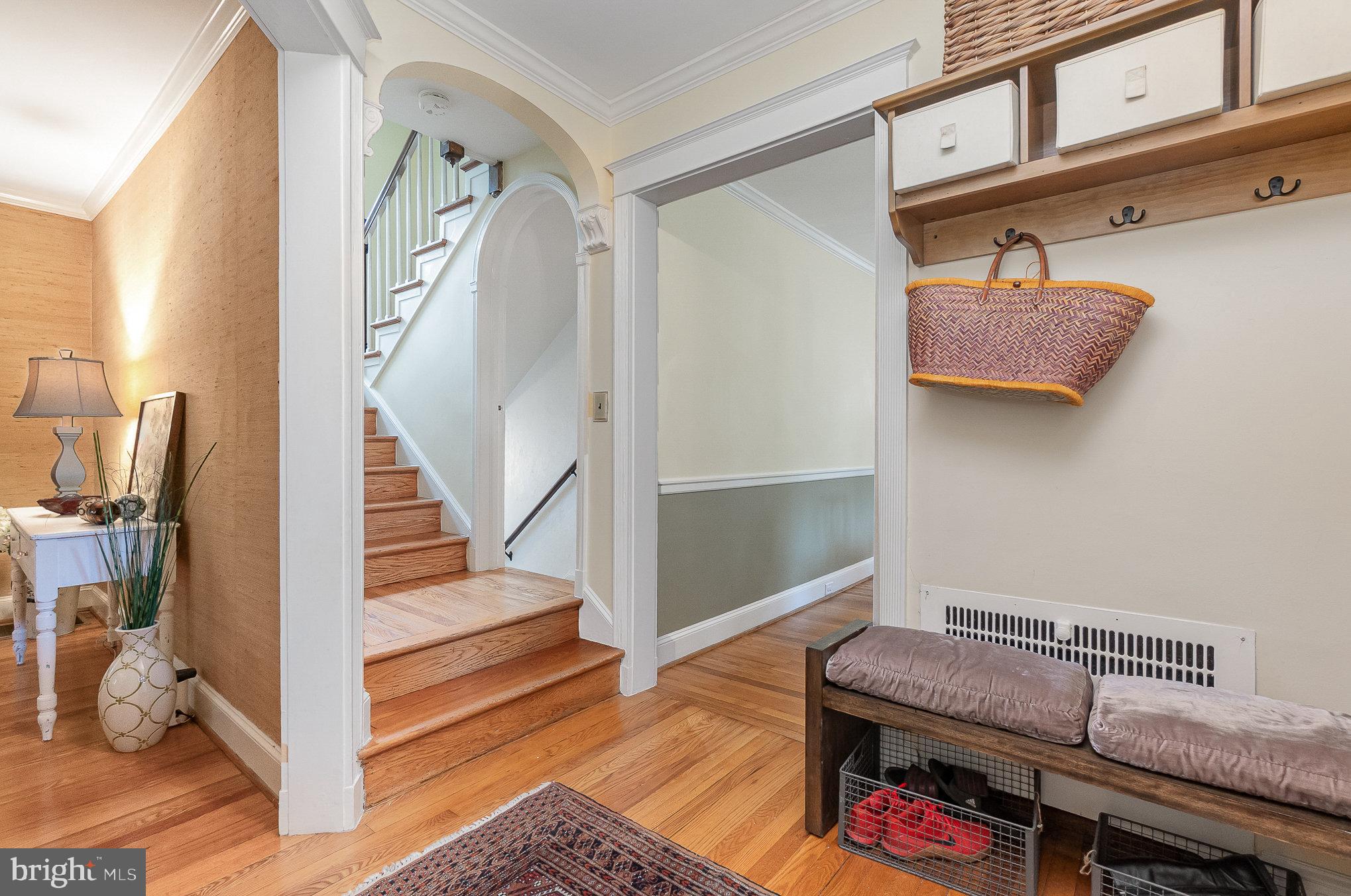 4000 Roundtop Road Baltimore, MD 21218 - Photo 7 of 60 Foyer