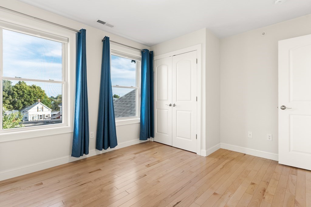 44 Highland Street, Unit 4 Lowell, MA 01852 - Photo 18 of 42