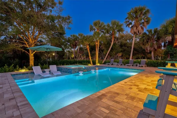 $12,000 | 2641 Hyde Park Street, Sarasota, FL 34239