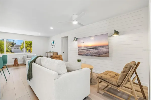 $12,000 | 2641 Hyde Park Street, Sarasota, FL 34239