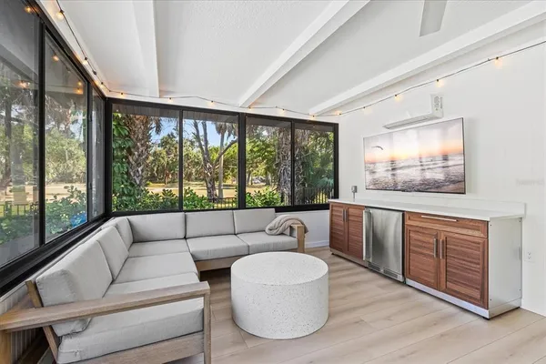 $12,000 | 2641 Hyde Park Street, Sarasota, FL 34239