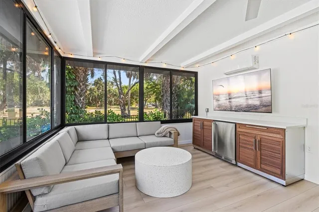 $12,000 | 2641 Hyde Park Street, Sarasota, FL 34239