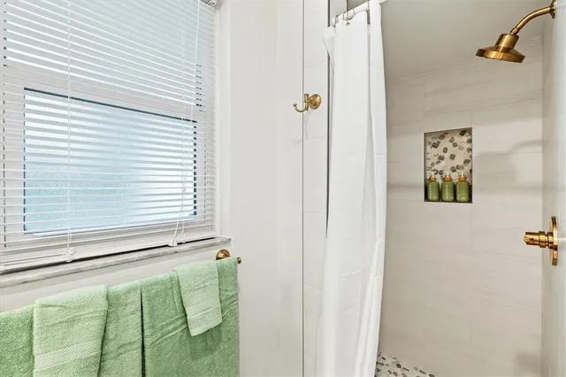 $12,000 | 2641 Hyde Park Street, Sarasota, FL 34239