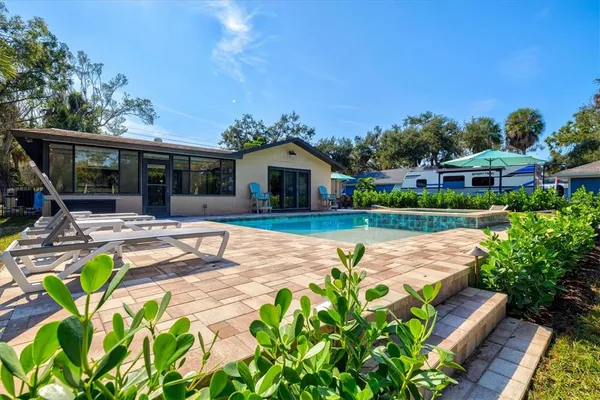 $12,000 | 2641 Hyde Park Street, Sarasota, FL 34239