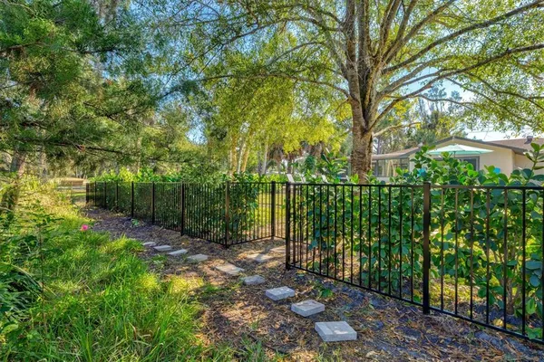 $12,000 | 2641 Hyde Park Street, Sarasota, FL 34239