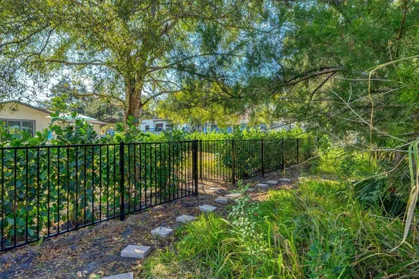 $12,000 | 2641 Hyde Park Street, Sarasota, FL 34239