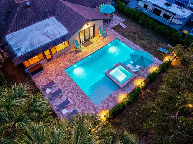 $12,000 | 2641 Hyde Park Street, Sarasota, FL 34239