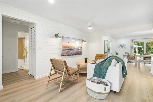 $12,000 | 2641 Hyde Park Street, Sarasota, FL 34239