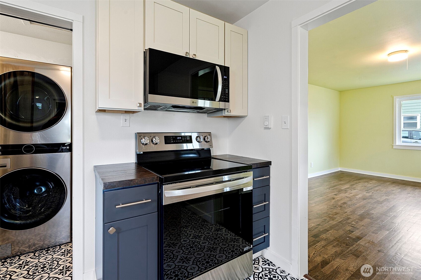 1019 South Rochester Street Tacoma, WA 98465 - Photo 12 of 24