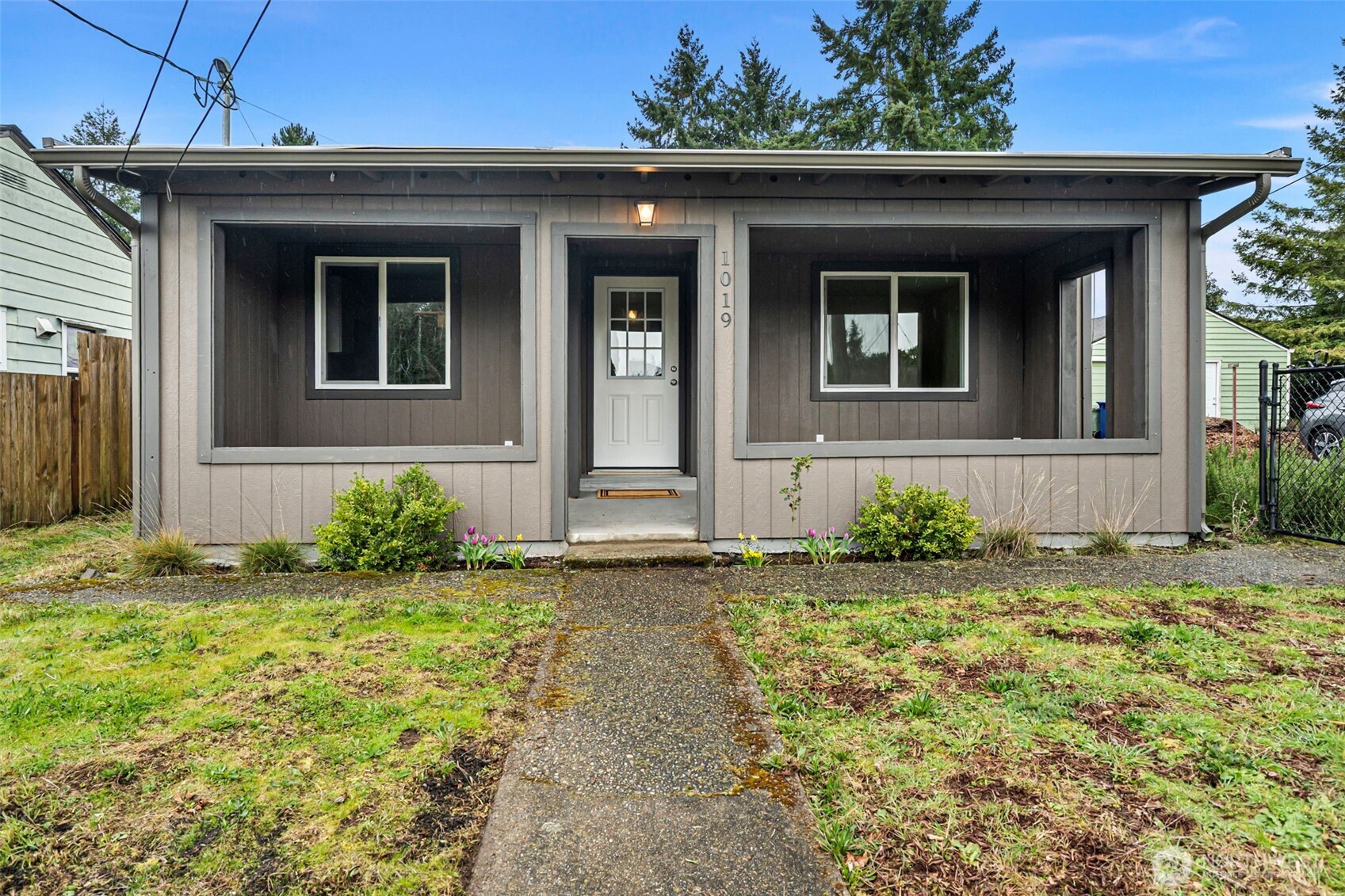 1019 South Rochester Street Tacoma, WA 98465 - Photo 3 of 24