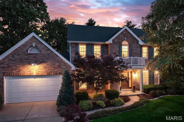 $589,900 | 12543 Sunset Drive, St. Louis, MO 63128