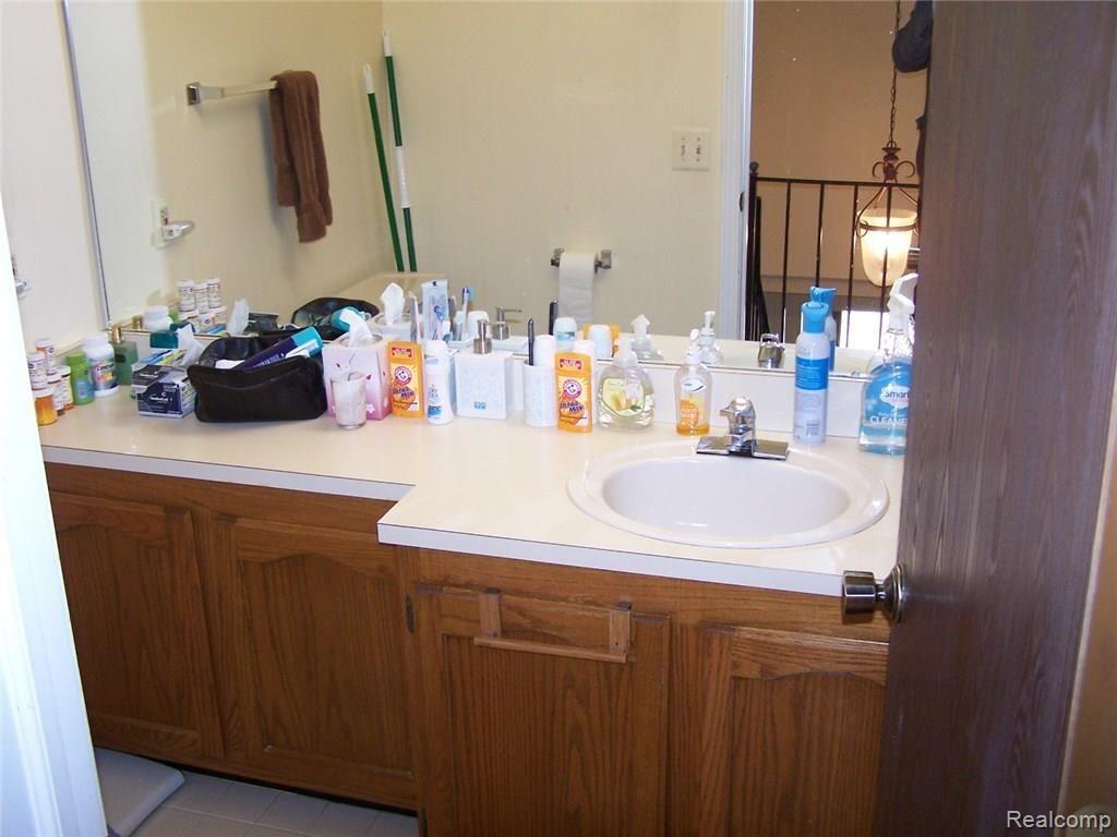 127 Meadow Ln Circle, Unit 10 Rochester, MI 48307 - Photo 14 of 20 100_1455.JPG