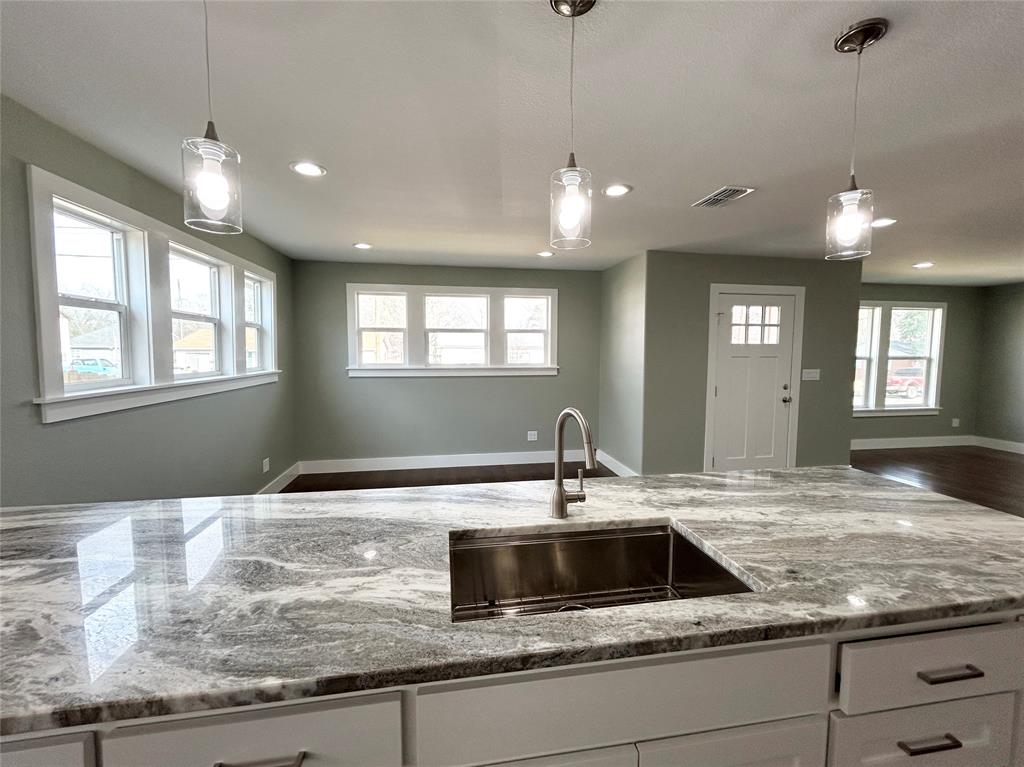 102 Colorado Street Sulphur Springs, TX 75482 - Photo 8 of 25