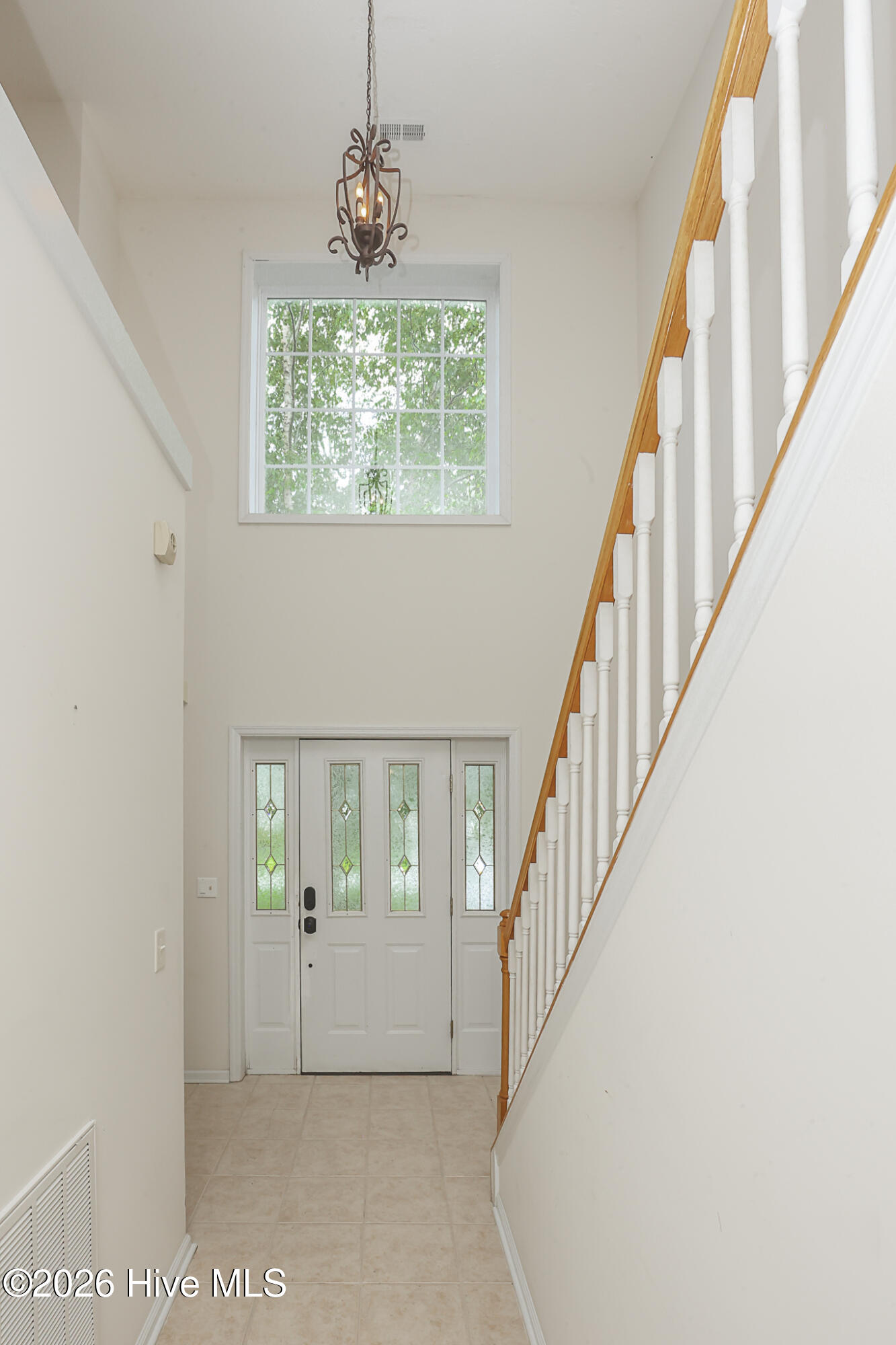 217 Rutherford Way Jacksonville, NC 28540 - Photo 6 of 96 Foyer