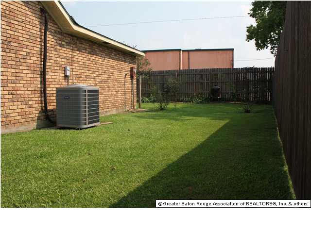4764 Fallwood Drive Baton Rouge, LA 70817 - Photo 4 of 18 Gallery Image 4