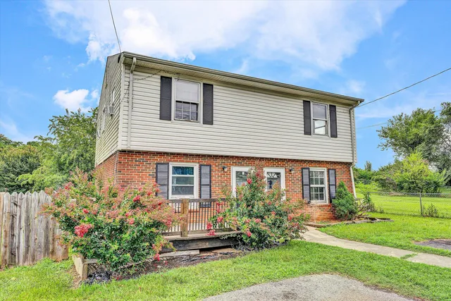 $209,950 | 707 Bibb Street Northeast, Roanoke, VA 24012