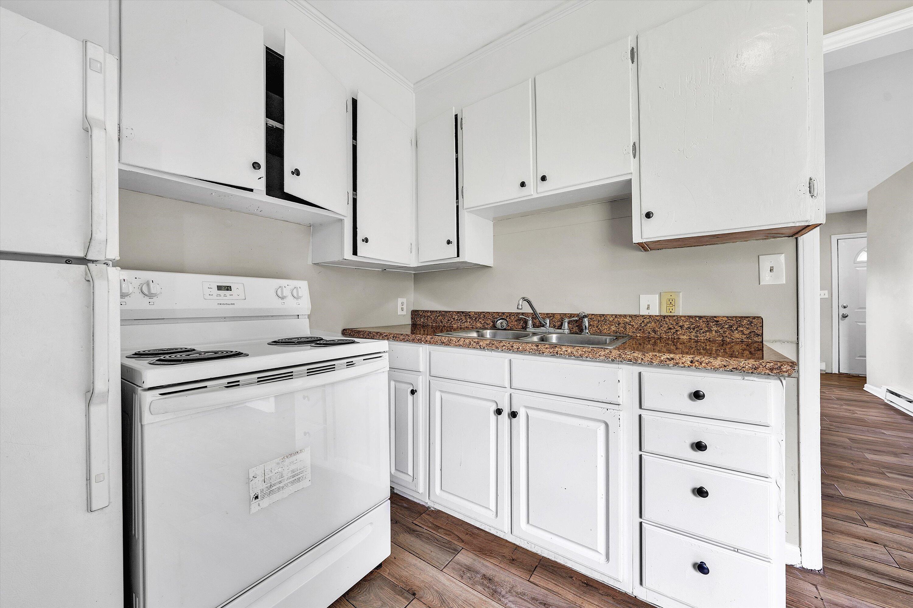 707 Bibb Street Northeast Roanoke, VA 24012 - Photo 9 of 24 09-DSC08694