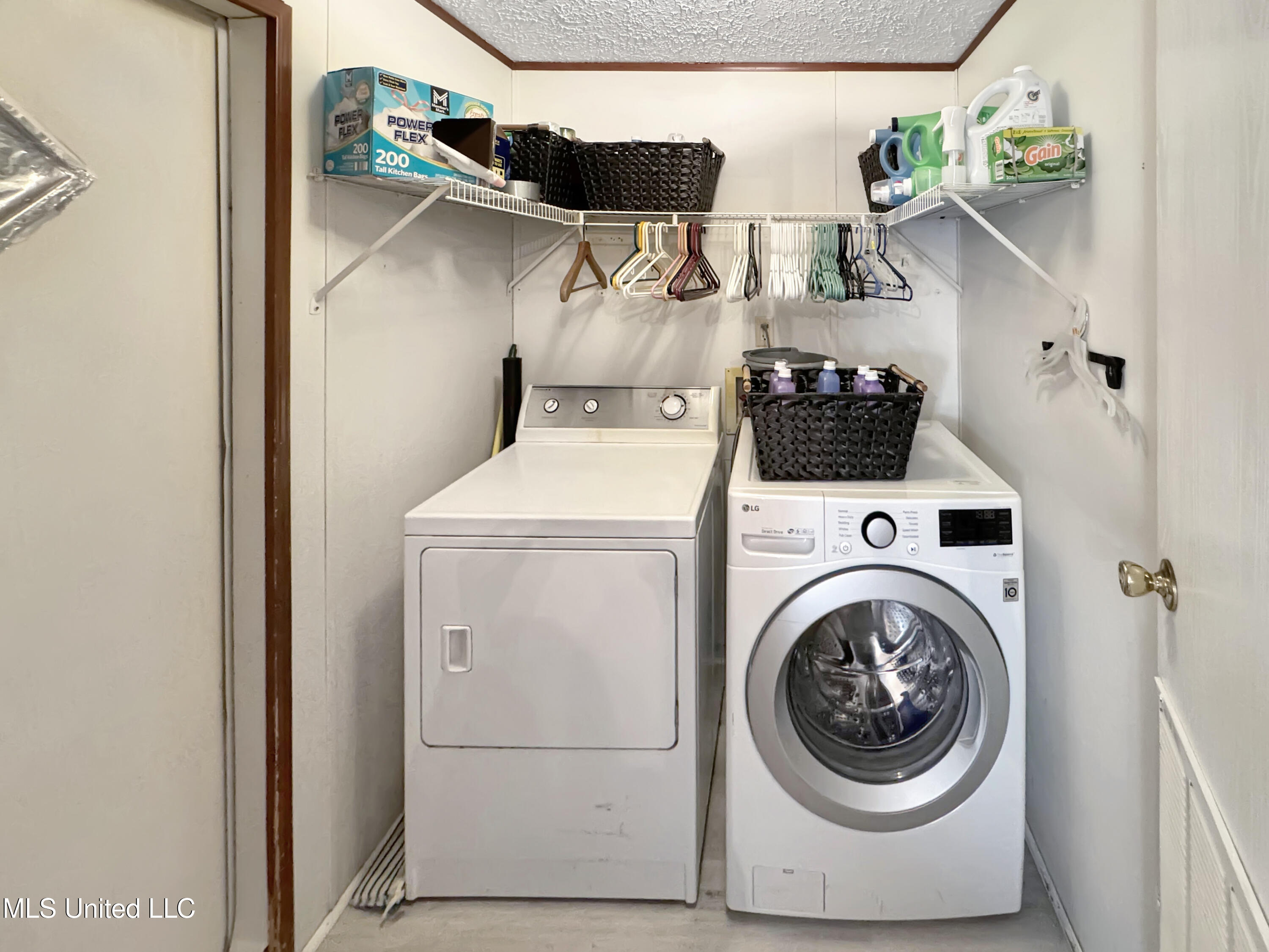 21620 McDowell Road Saucier, MS 39574 - Photo 18 of 25 laundry