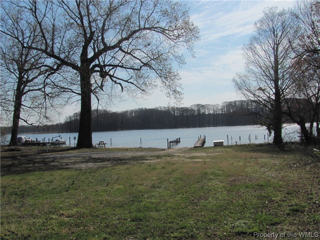 624 Riverside Drive Lanexa, VA 23089 - Photo 4 of 31 Gallery Image 4
