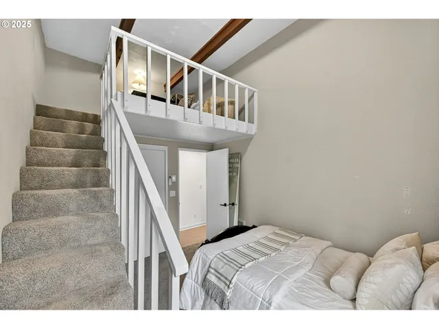 a view of entryway and hall