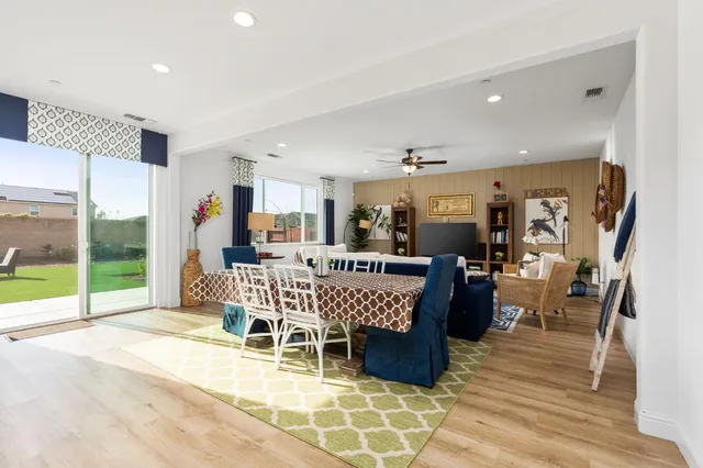 $695,000 | 6701 East Providence Avenue, Fresno, CA 93727