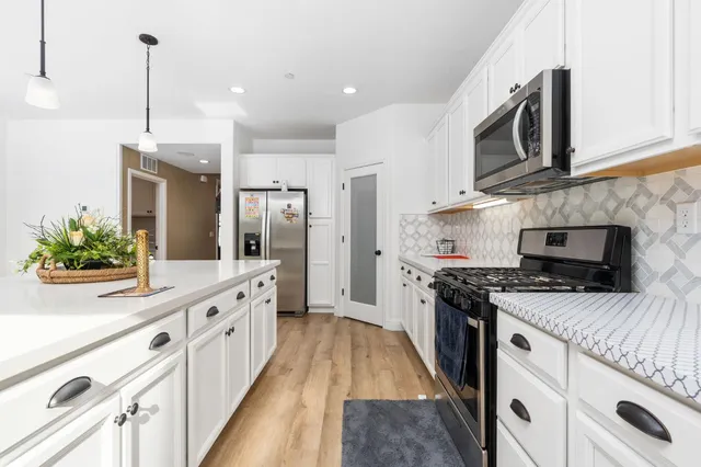 $695,000 | 6701 East Providence Avenue, Fresno, CA 93727