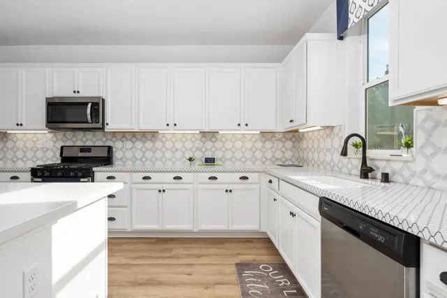 $695,000 | 6701 East Providence Avenue, Fresno, CA 93727