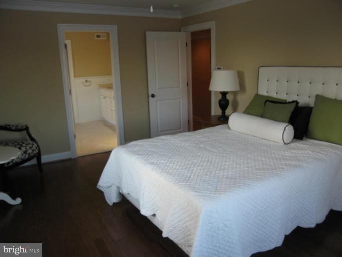 8922 Courts Way Silver Spring, MD 20910 - Photo 6 of 9 Master Bedroom