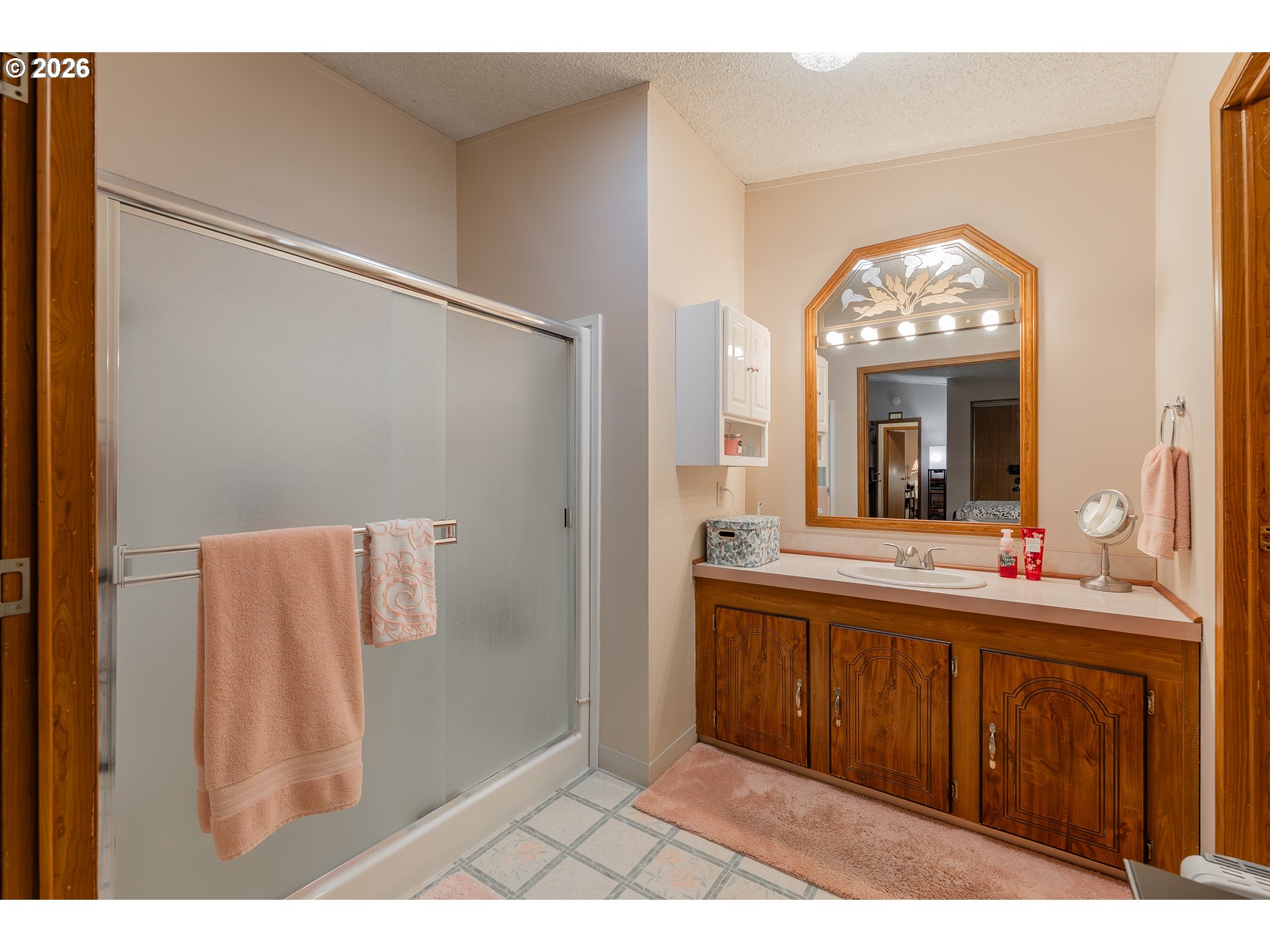 623 Shadow Ranch Lane Roseburg, OR 97470 - Photo 18 of 31 Primary Bedroom