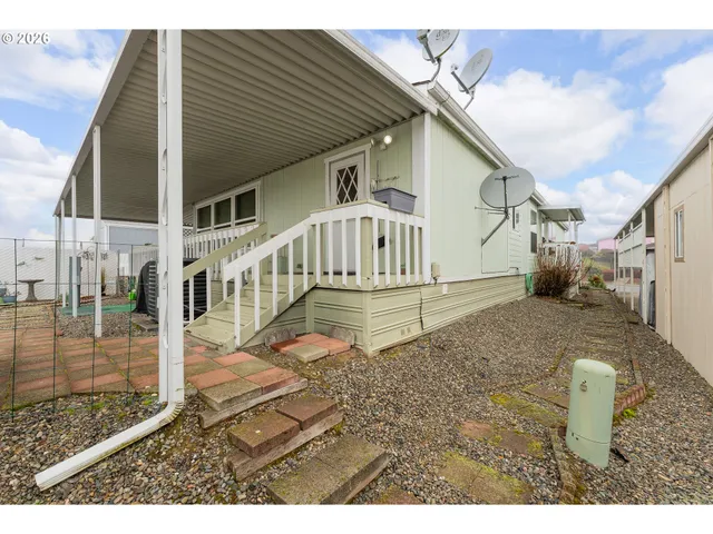 $99,900 | 623 Shadow Ranch Lane, Roseburg, OR 97470
