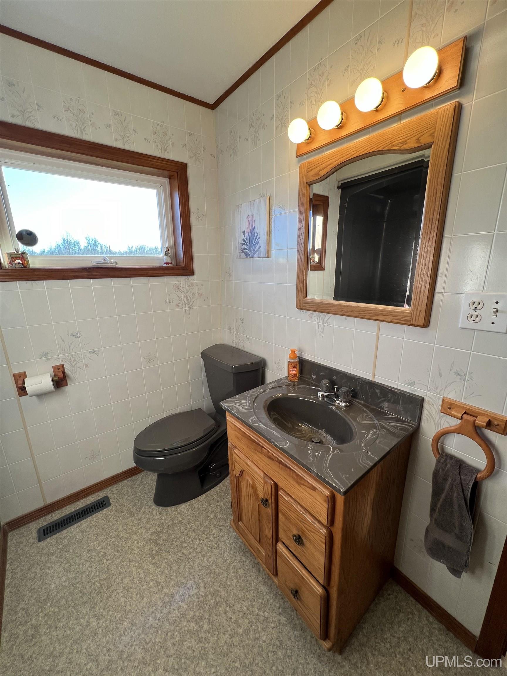 2521 Quarry Road Gulliver, MI 49840 - Photo 23 of 51 Gallery Image 23