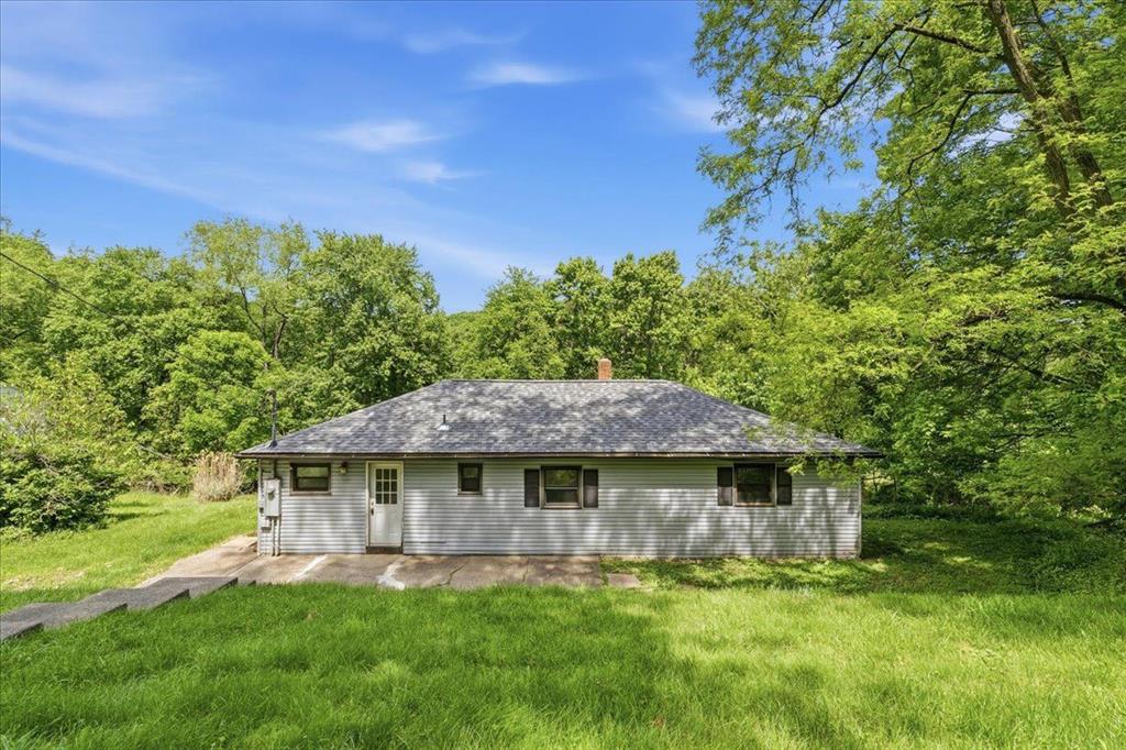 216 Magill Road Zelienople, PA 16063 - Photo 17 of 32