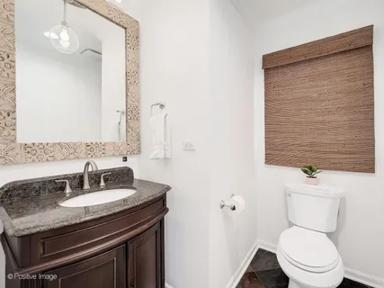 $974,900 | 828 Cambridge Avenue, Elmhurst, IL 60126