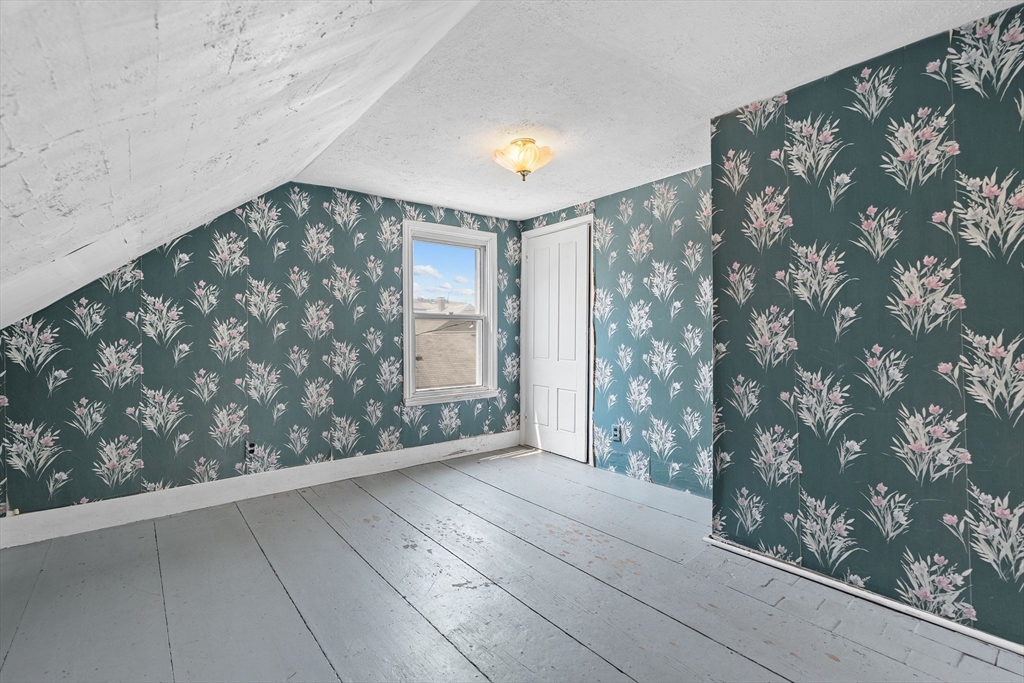 22-24 Greenview Avenue Boston, MA 02130 - Photo 12 of 41