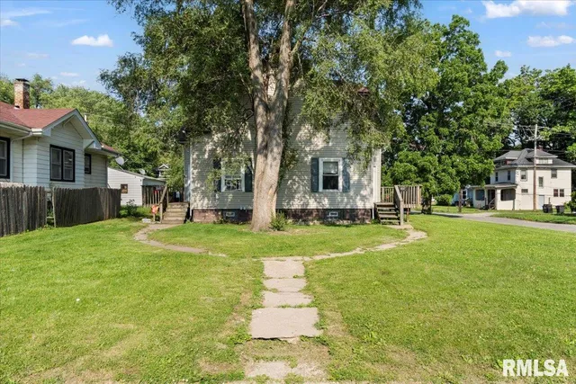 $99,000 | 1045-1047 12th Street, Rock Island, IL 61201