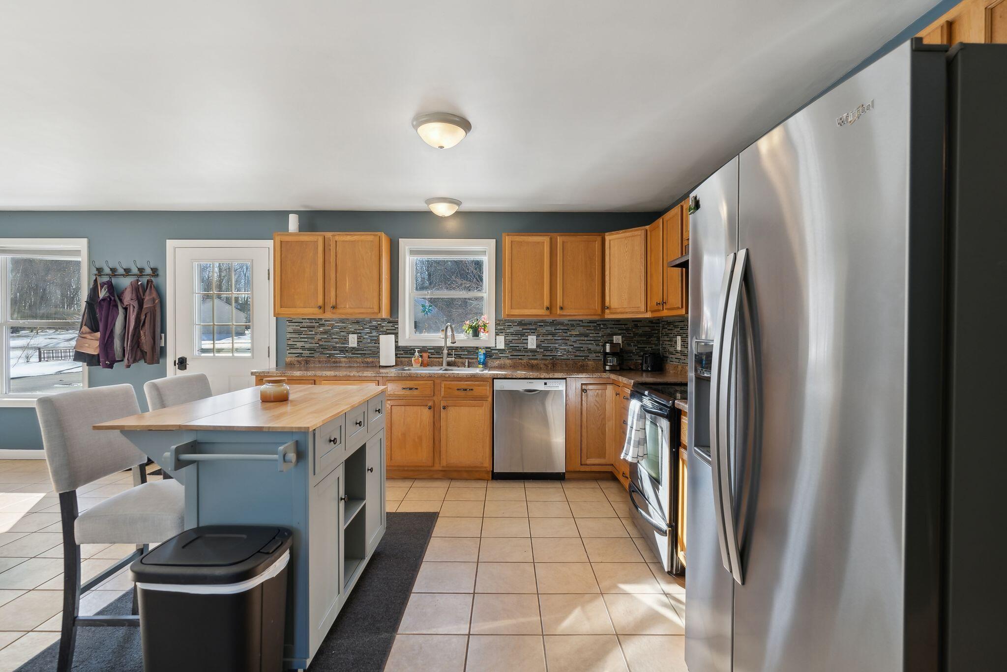 11 James Road Vassalboro, ME 04989 - Photo 5 of 41 31_DSC05061