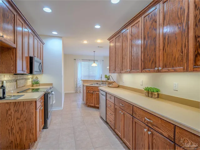 $369,999 | 4986 Vizcaya Drive, Pensacola, FL 32507