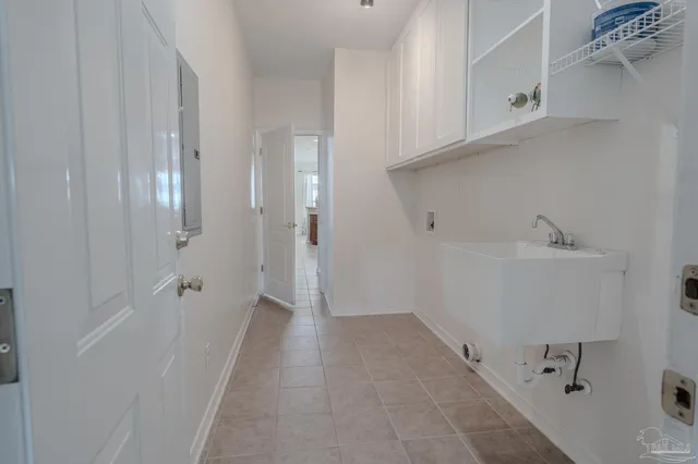 $369,999 | 4986 Vizcaya Drive, Pensacola, FL 32507