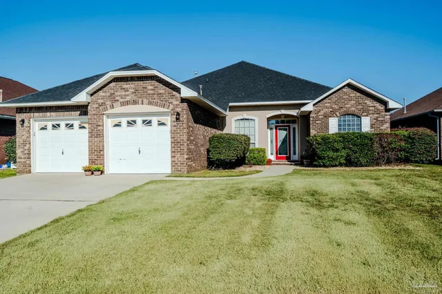 $369,999 | 4986 Vizcaya Drive, Pensacola, FL 32507