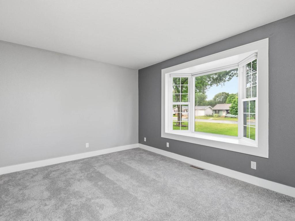 506 3rd Street Southwest Montgomery, MN 56069 - Photo 8 of 22