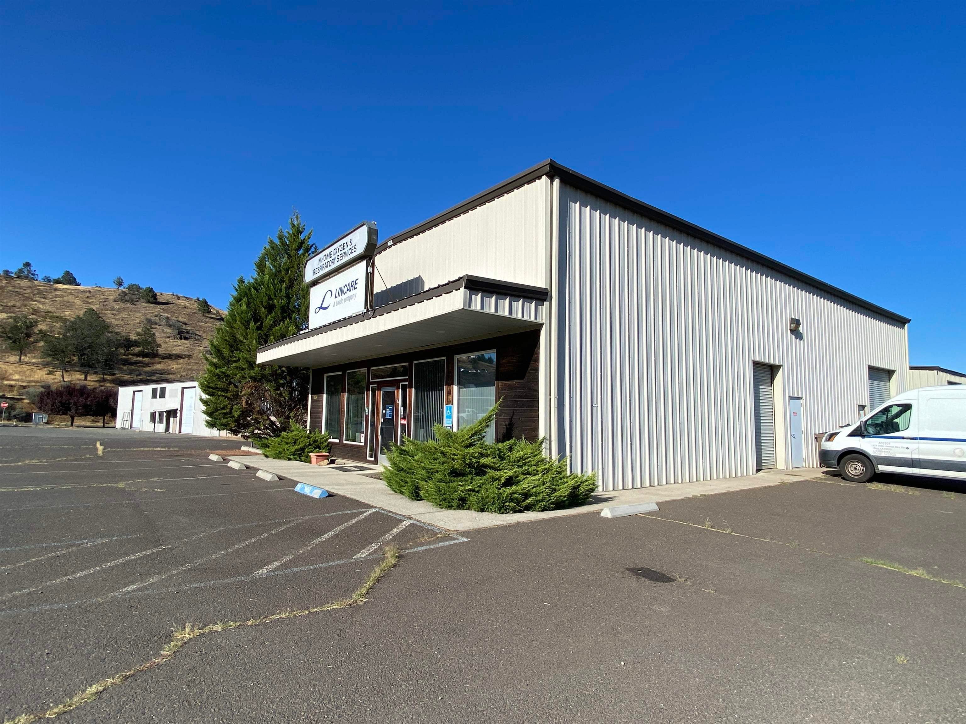 1530 Lucas Road Yreka, CA 96097 - Photo 1 of 16 Gallery Image 1