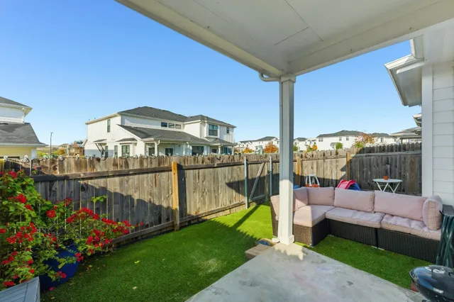 $2,200 | 159 Threshing Road, Unit A, Buda, TX 78610