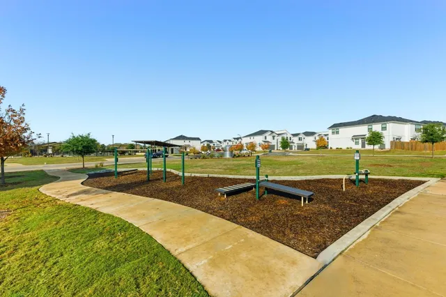 $2,200 | 159 Threshing Road, Unit A, Buda, TX 78610