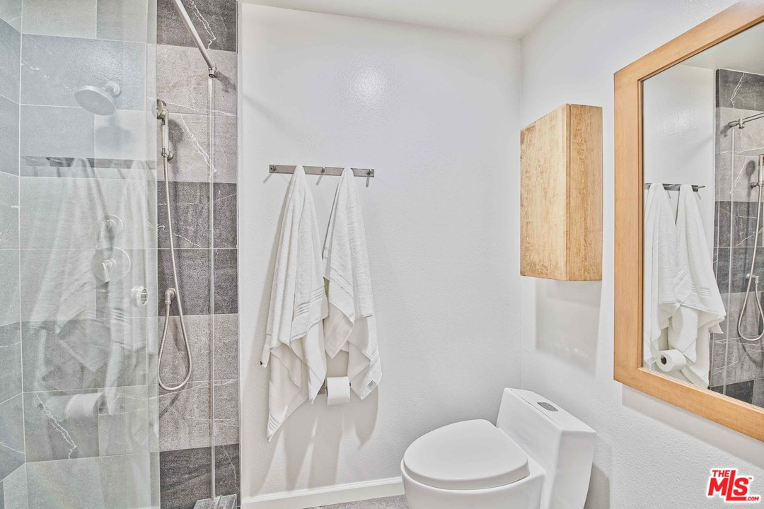 5301 Raintree Circle Culver City, CA 90230 - Photo 18 of 26